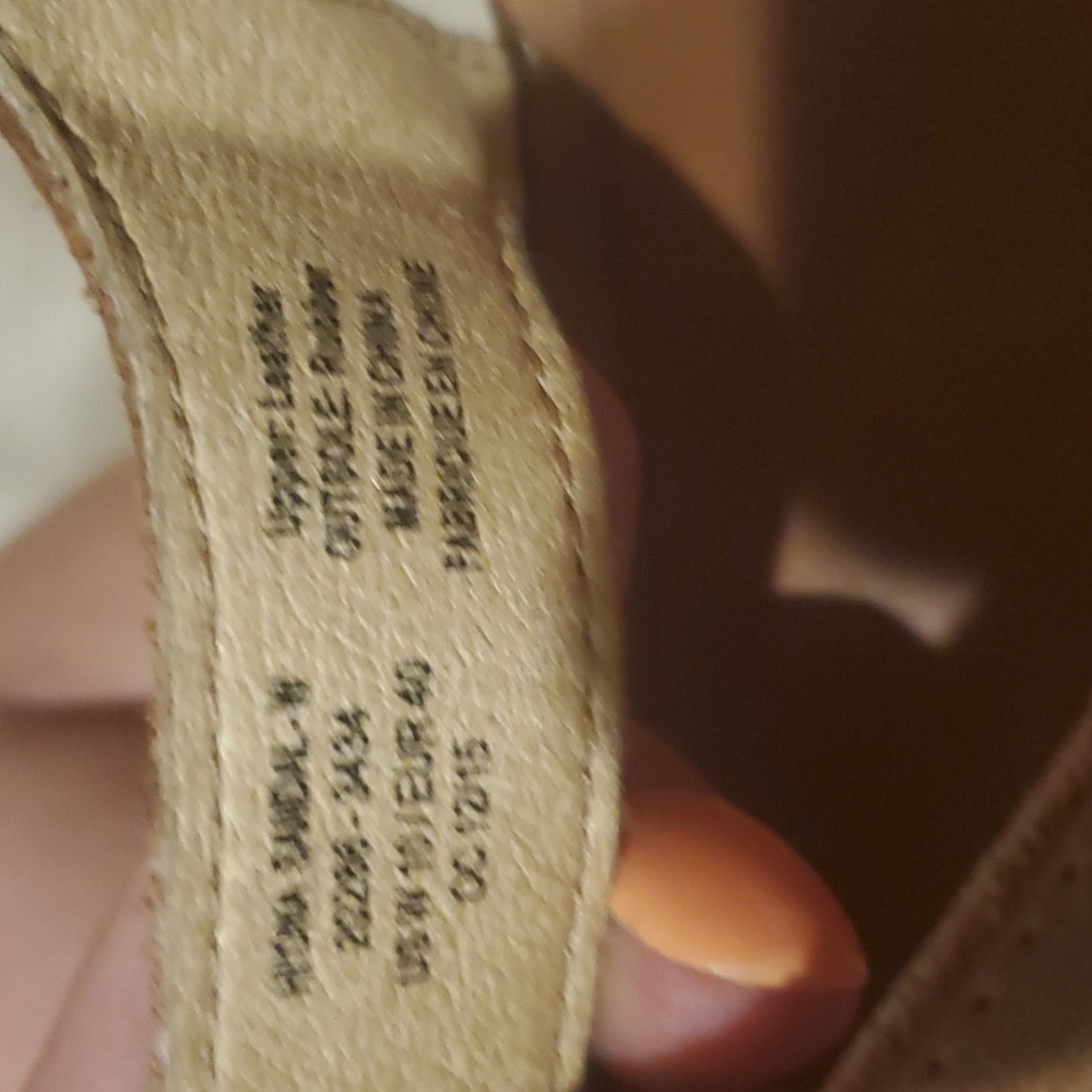 Sandals - Picture 3 of 3